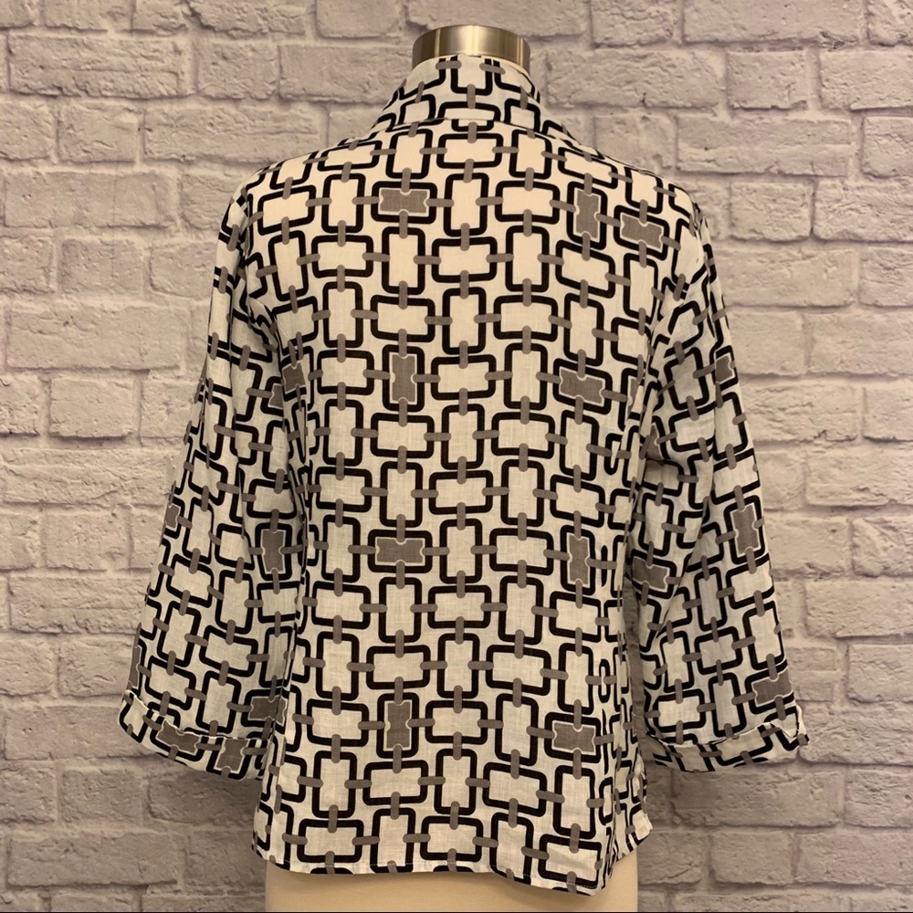 Carole Little Linen Blouse w/Buckle Embellishment - Picture 11 of 14